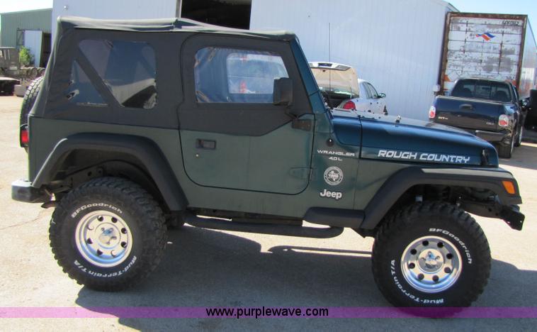 image for item 3561 1998 Jeep Wrangler