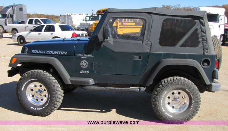 image for item 3561 1998 Jeep Wrangler