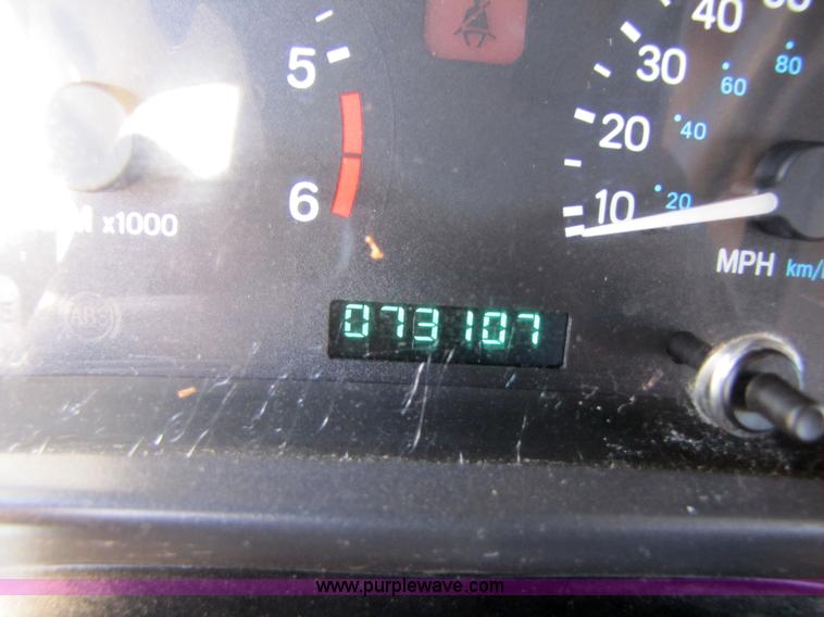 image for item 3561 1998 Jeep Wrangler