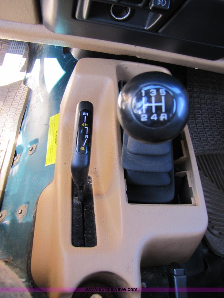 image for item 3561 1998 Jeep Wrangler