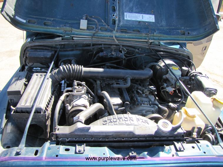 image for item 3561 1998 Jeep Wrangler