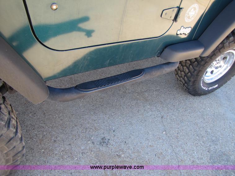 image for item 3561 1998 Jeep Wrangler