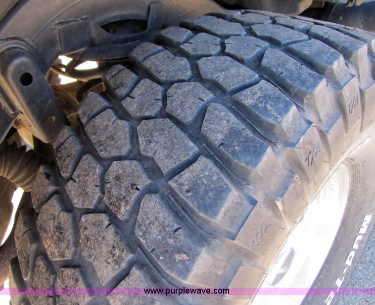 image for item 3561 1998 Jeep Wrangler