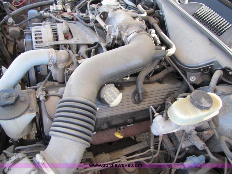 image for item 3562 2002 Ford Crown Victoria Police Interceptor