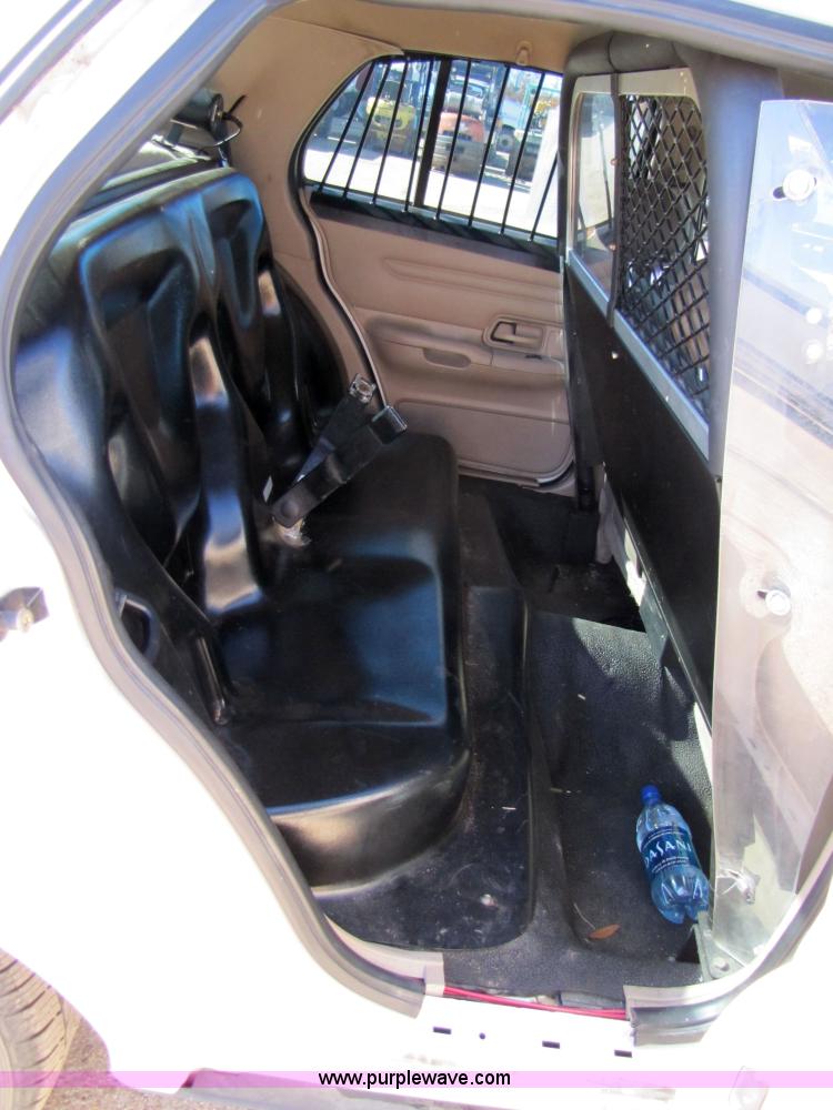 image for item 3562 2002 Ford Crown Victoria Police Interceptor
