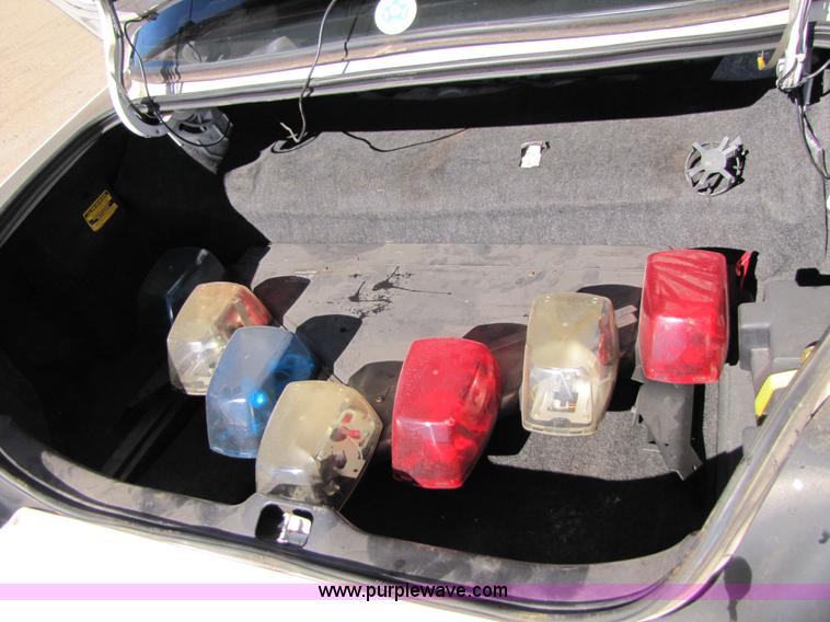 image for item 3562 2002 Ford Crown Victoria Police Interceptor