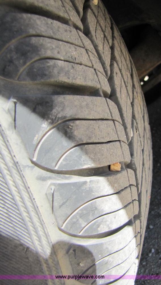 image for item 3562 2002 Ford Crown Victoria Police Interceptor