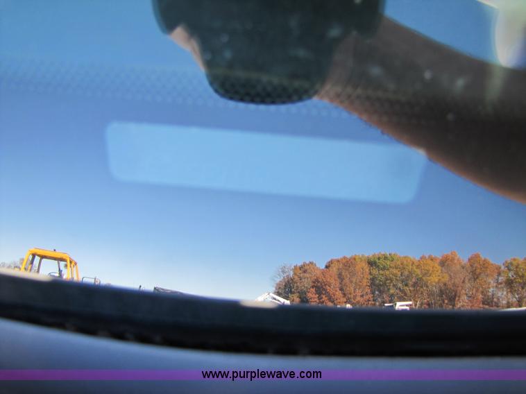 image for item 3562 2002 Ford Crown Victoria Police Interceptor