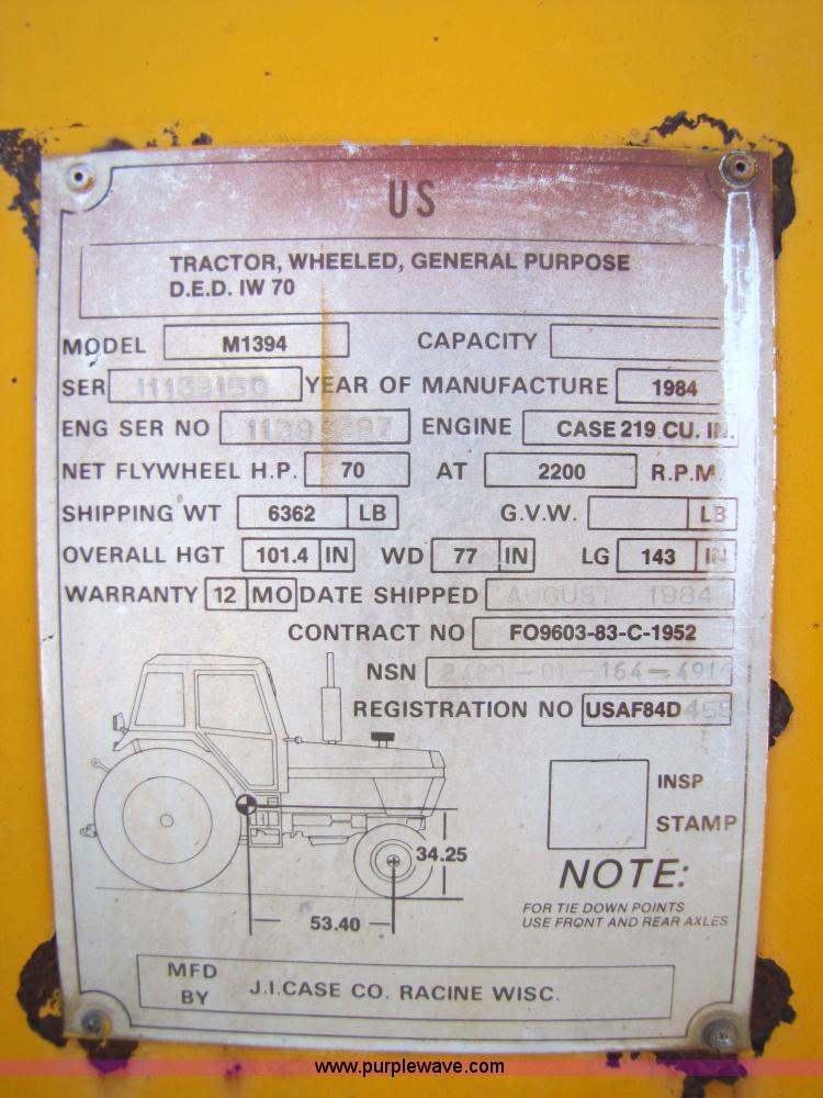image for item 3563 1984 Case M1394 tractor with blade