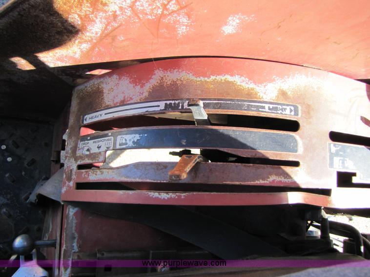 image for item 3564 Case International 685 tractor