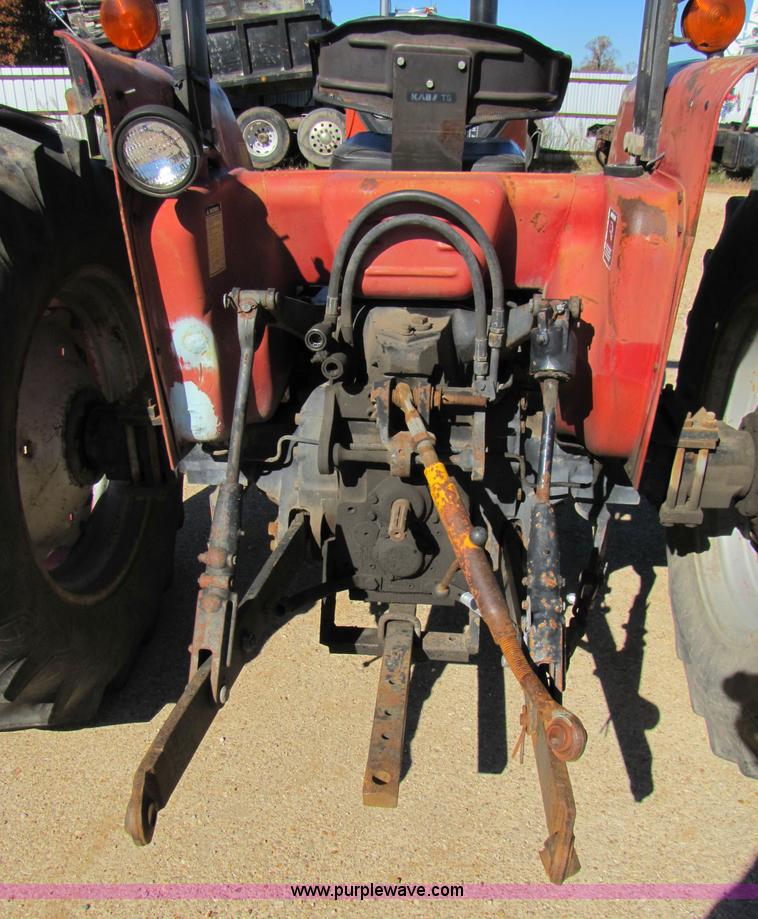 image for item 3564 Case International 685 tractor