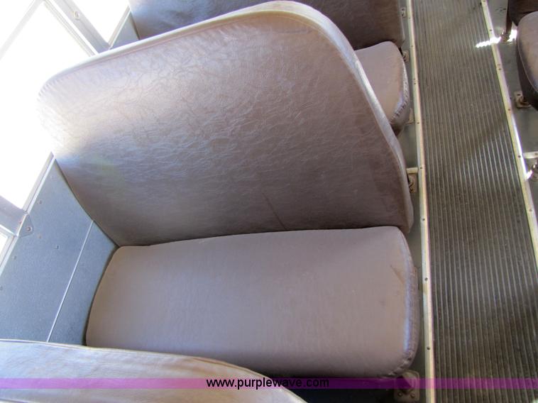 image for item 3565 1996 Ford B800 Blue Bird school bus