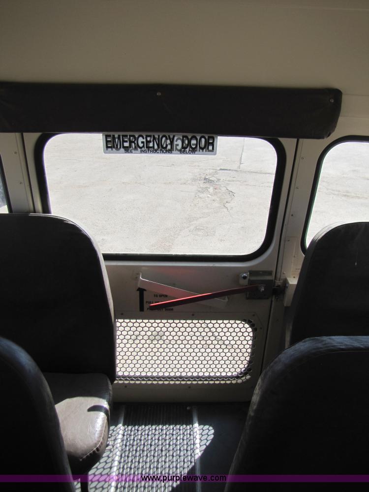 image for item 3565 1996 Ford B800 Blue Bird school bus