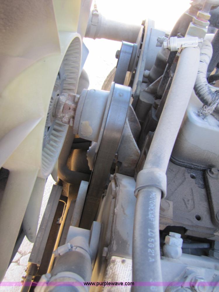 image for item 3565 1996 Ford B800 Blue Bird school bus