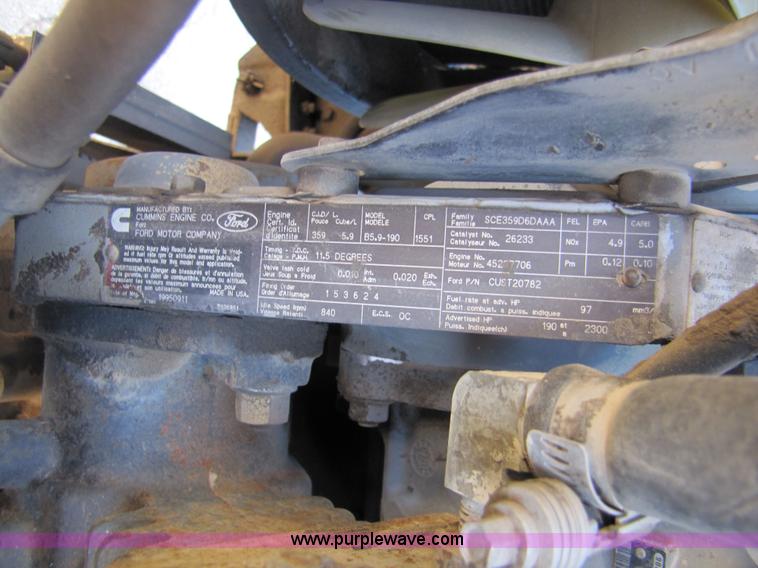 image for item 3565 1996 Ford B800 Blue Bird school bus