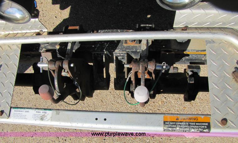 image for item 3568 2002 Ford F350 Super Duty service truck