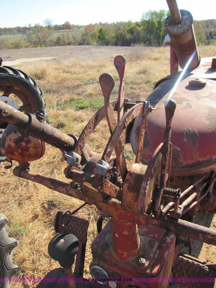 image for item 3574 1949 Farmall C tractor