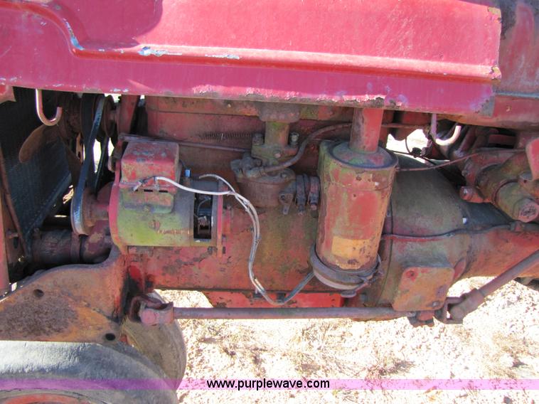 image for item 3574 1949 Farmall C tractor