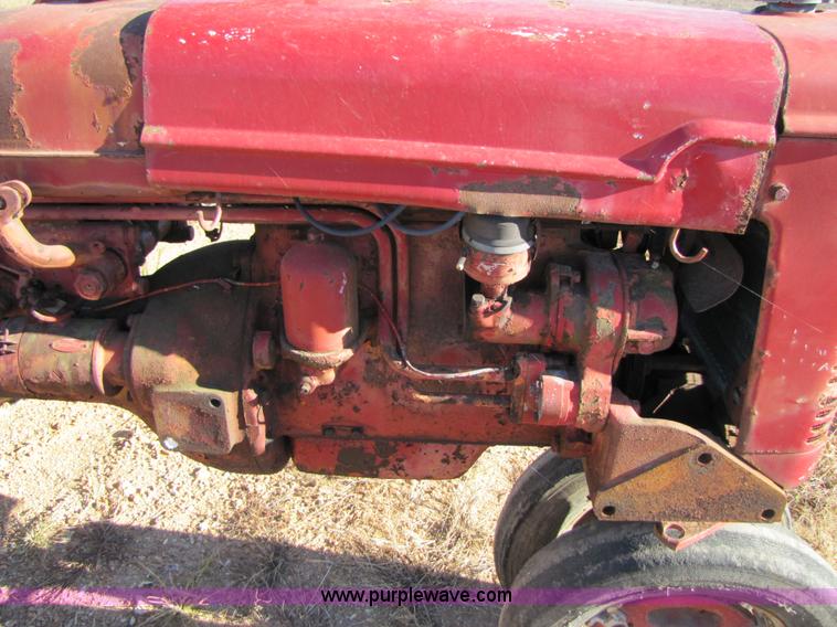 image for item 3574 1949 Farmall C tractor