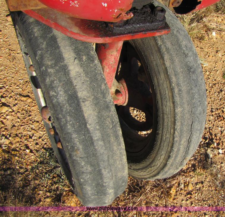 image for item 3574 1949 Farmall C tractor