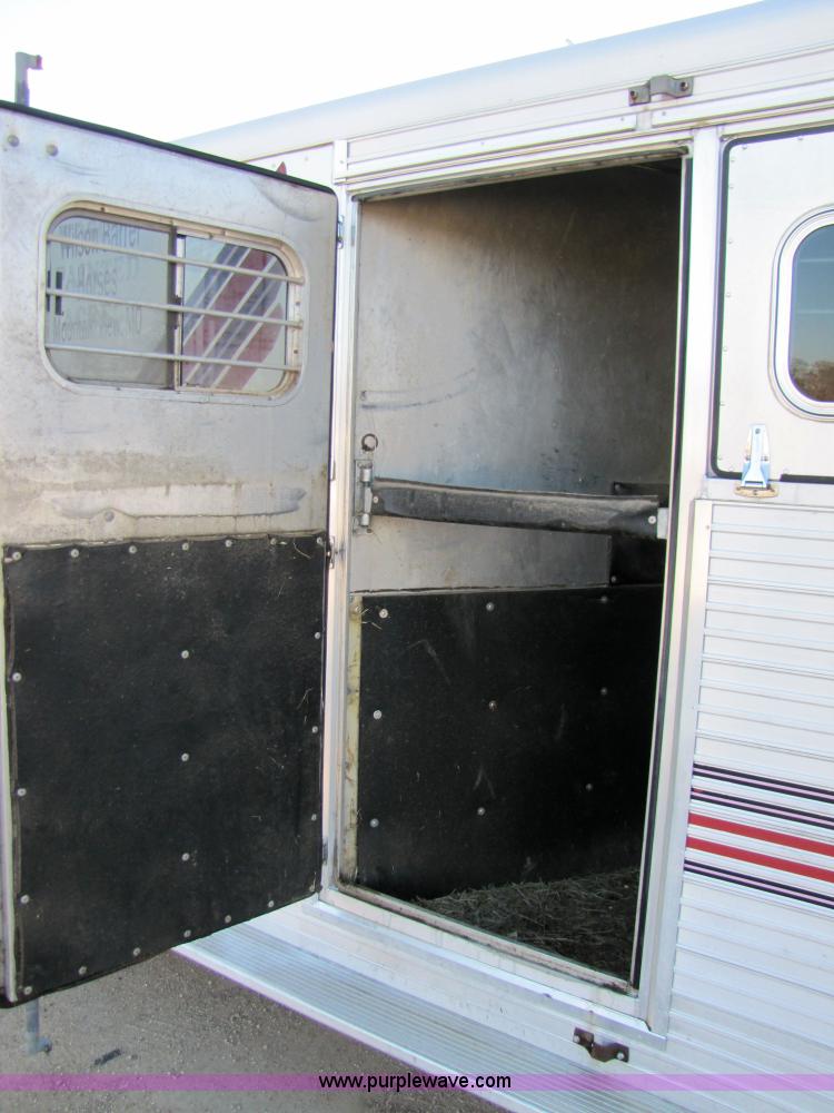 image for item 3580 1991 Sundowner 36' aluminum horse trailer