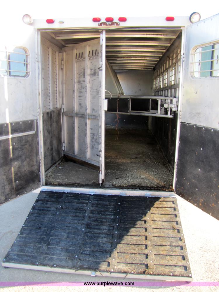 image for item 3580 1991 Sundowner 36' aluminum horse trailer