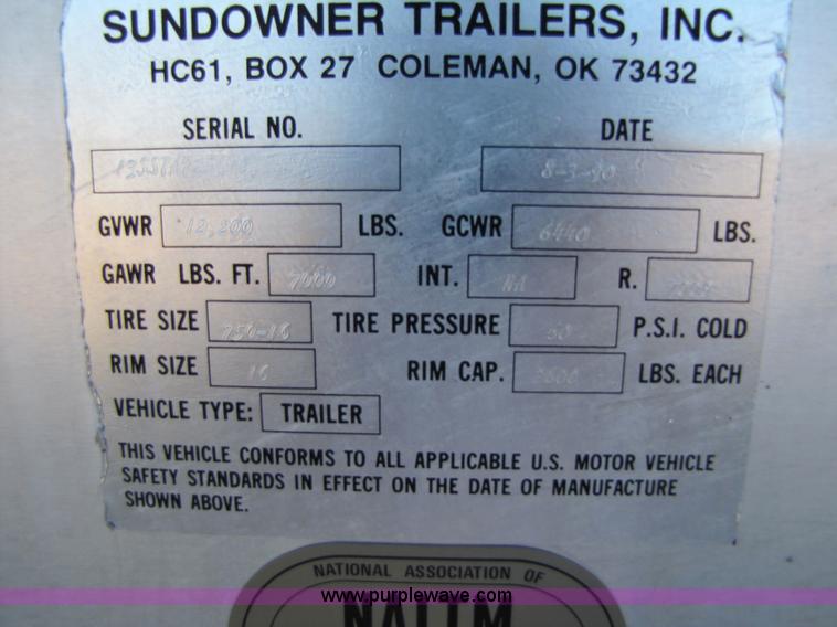 image for item 3580 1991 Sundowner 36' aluminum horse trailer
