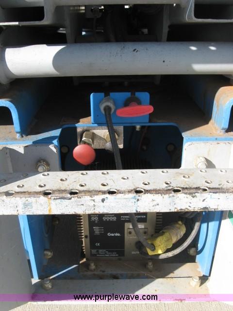 image for item 3763 2006 Genie GS-1930 electric scissor lift