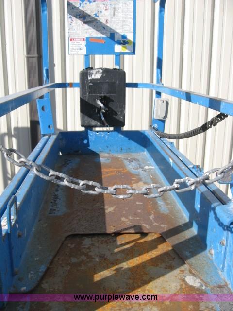 image for item 3764 2006 Genie GS-1930 electric scissor lift