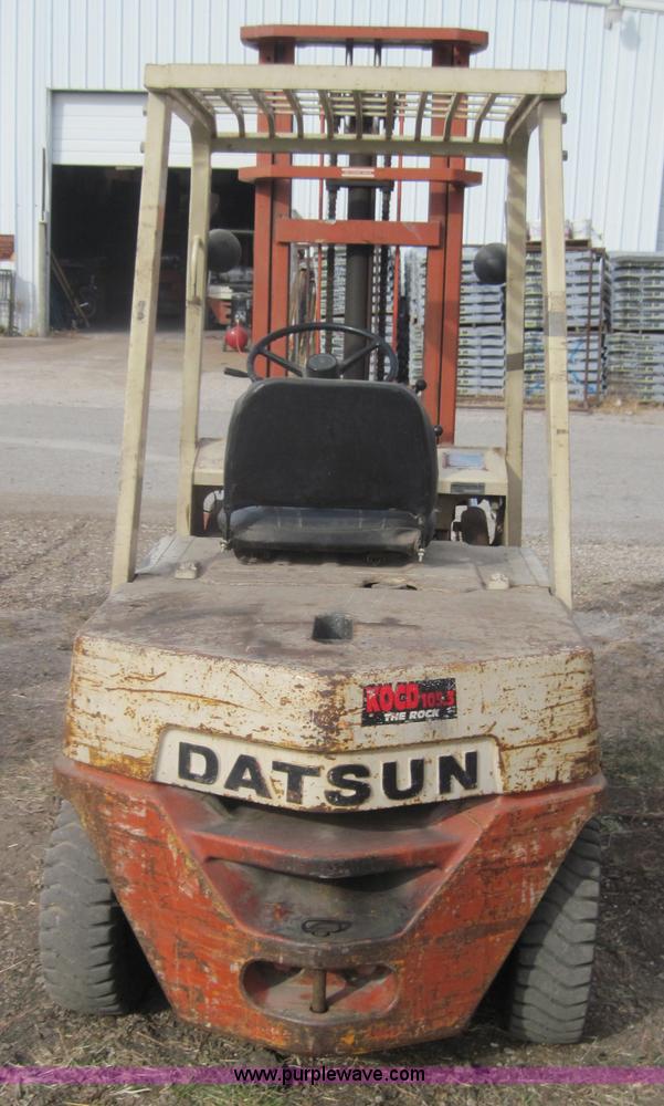 Datsun PF02A25V forklift in Girard, KS | Item 4320 sold | Purple Wave