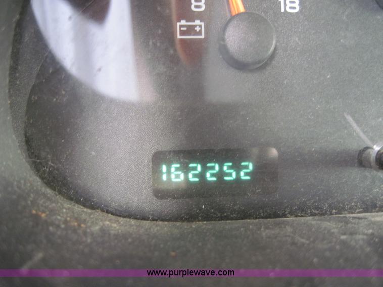 image for item 4323 2001 Dodge Ram Van B1500