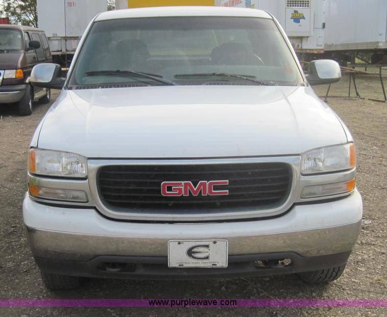 image for item 4325 1999 GMC Sierra C2500 SLE extended cab pickup truck