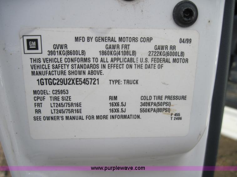 image for item 4325 1999 GMC Sierra C2500 SLE extended cab pickup truck