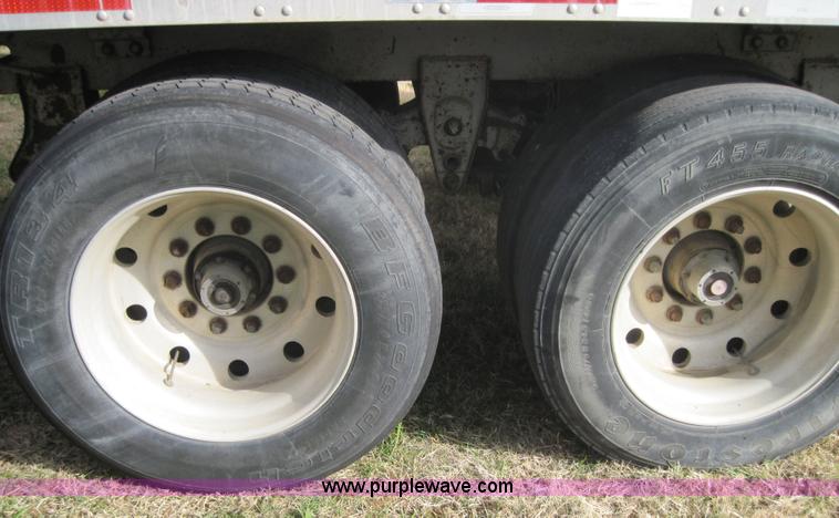 image for item 4327 1992 Trailmobile 53' reefer semi trailer