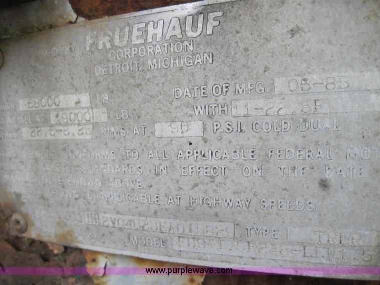 image for item 4328 1985 Fruehauf 48' trailer