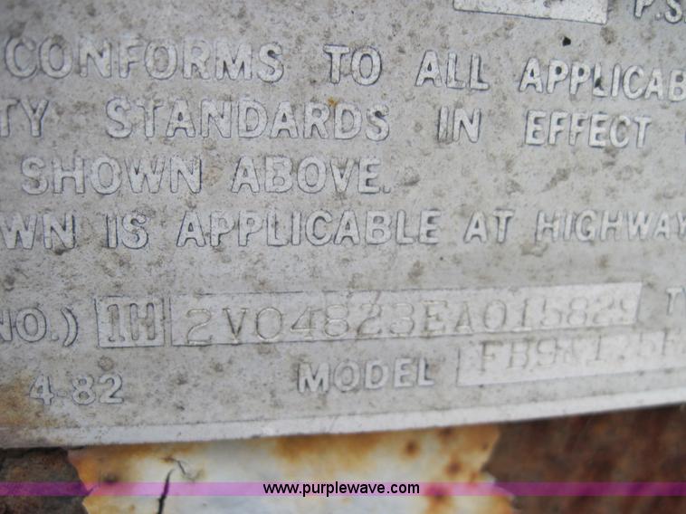 image for item 4328 1985 Fruehauf 48' trailer