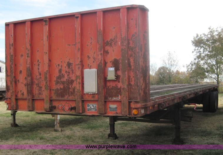 image for item 4329 1979 Trailmobile Pullman 42' flatbed trailer