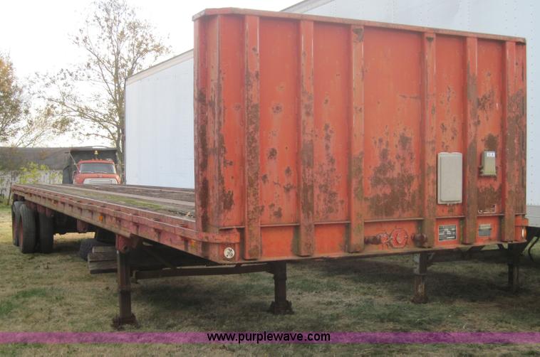 image for item 4329 1979 Trailmobile Pullman 42' flatbed trailer