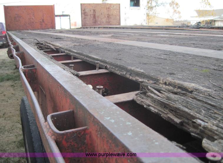 image for item 4329 1979 Trailmobile Pullman 42' flatbed trailer