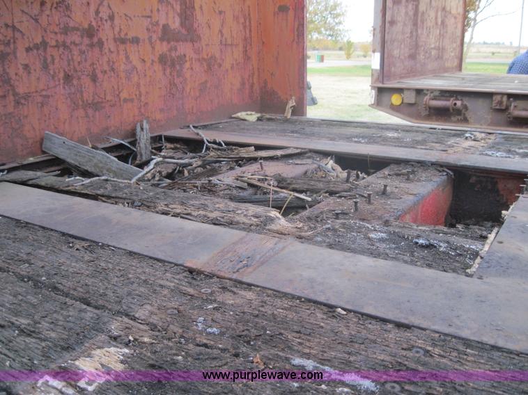 image for item 4329 1979 Trailmobile Pullman 42' flatbed trailer