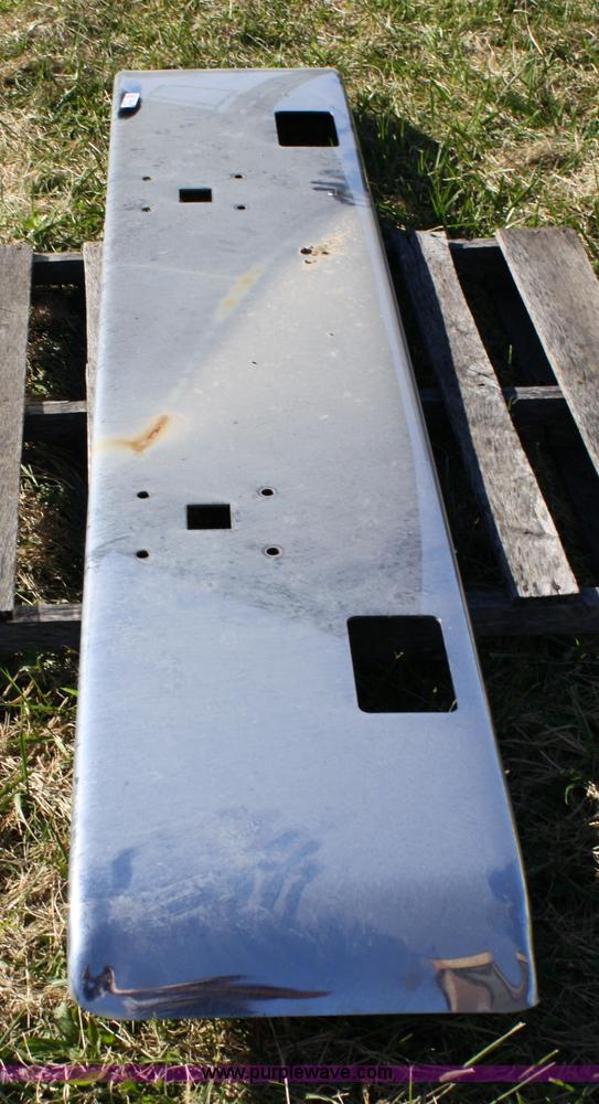 image for item 4672 Western Star bumper