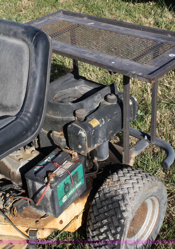 image for item 4697 Bolen 942 articulating mower