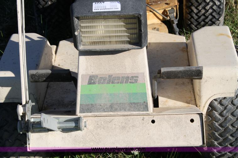 image for item 4697 Bolen 942 articulating mower
