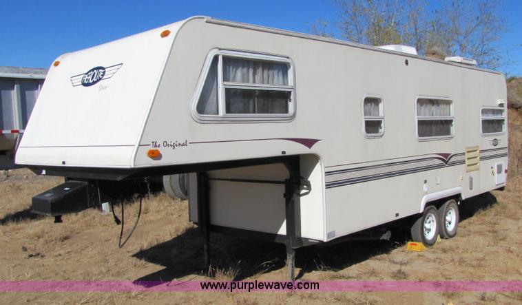 image for item 5158 1997 Aerolite 25' fifth wheel camper