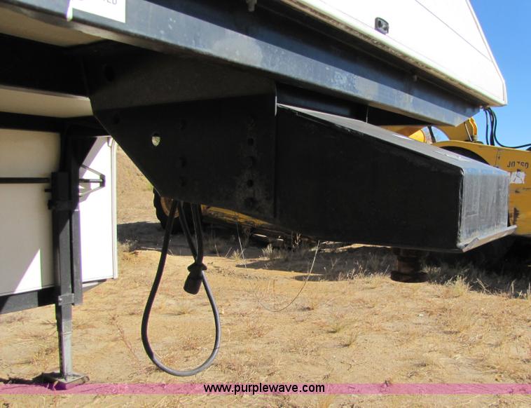 image for item 5158 1997 Aerolite 25' fifth wheel camper