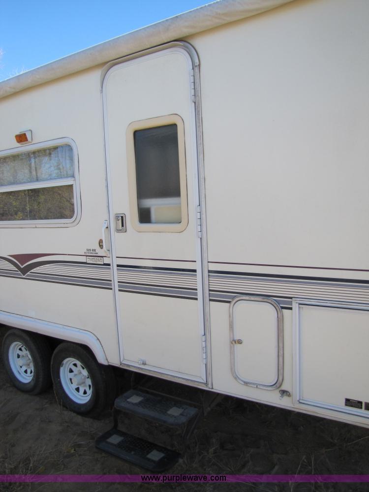 1997 Aerolite 25' fifth wheel camper in McPherson, KS Item 5158 sold Purple Wave