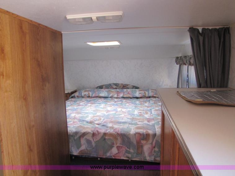 image for item 5158 1997 Aerolite 25' fifth wheel camper