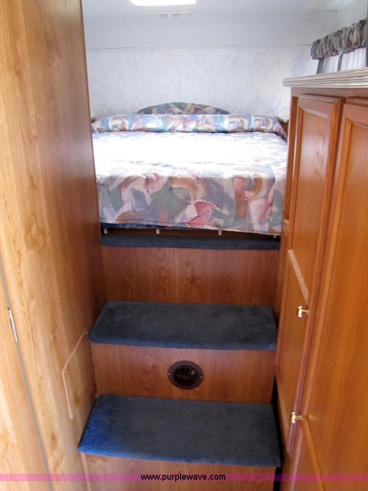 image for item 5158 1997 Aerolite 25' fifth wheel camper