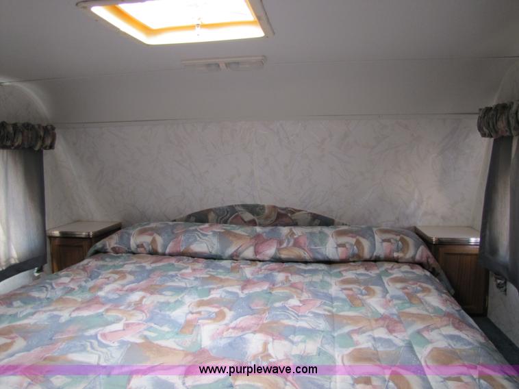 image for item 5158 1997 Aerolite 25' fifth wheel camper