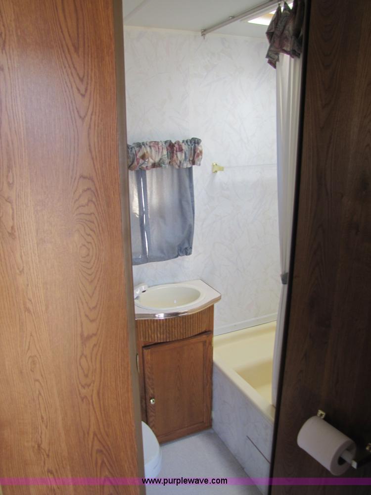 image for item 5158 1997 Aerolite 25' fifth wheel camper